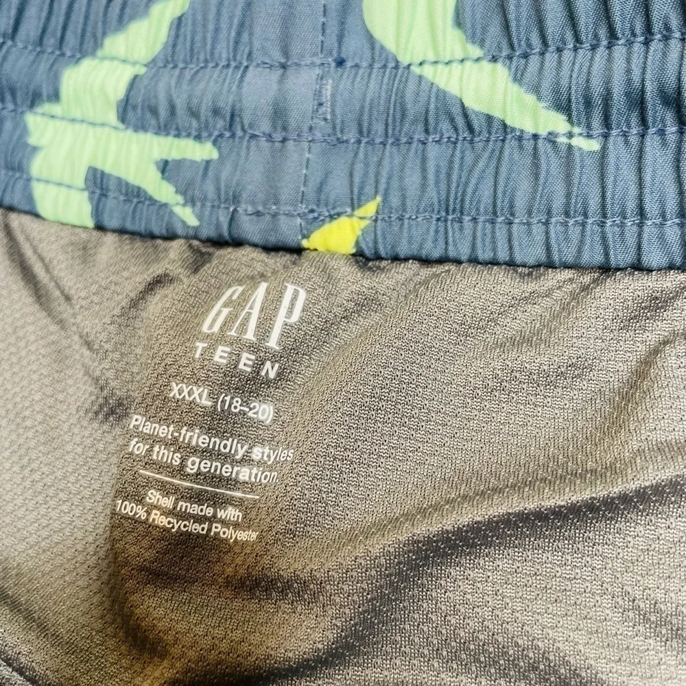 Gap Teen Boy’s Blue Bird Print Swim Trunks Size XXXL